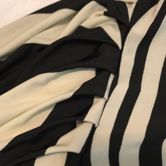 ShanaK SZ XL Zebra Dress flirty - Picture 5 of 7